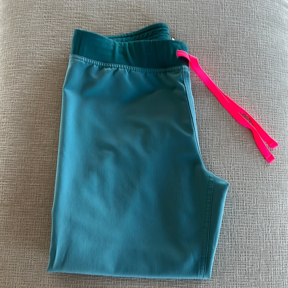 Figs scrub pants